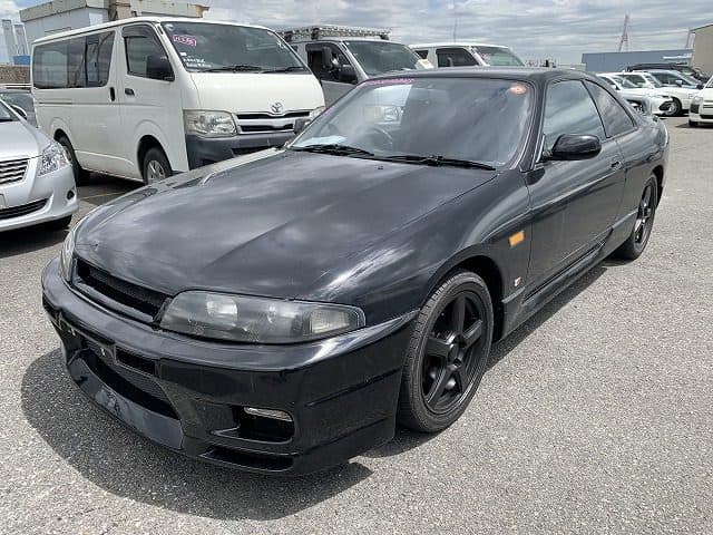 1993 Nissan Skyline JDM car for sale — photo 2 of 14
