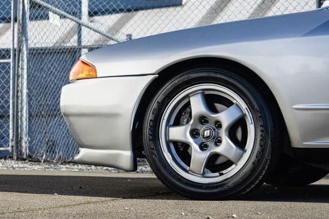 1993 Nissan Skyline JDM car for sale — photo 5 of 19