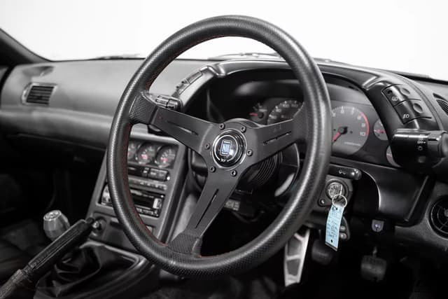 1993 Nissan Skyline JDM car for sale — photo 13 of 25