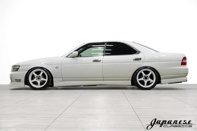 1997 Nissan Laurel JDM car for sale — photo 4 of 25