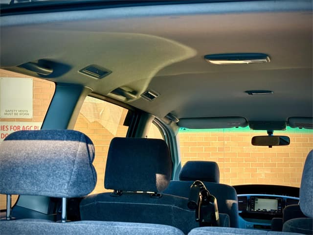 2003 Toyota Voxy JDM car for sale — photo 14 of 25