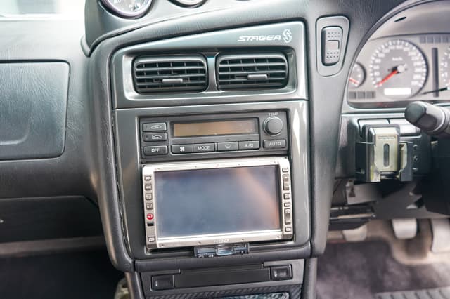 1998 Nissan Stagea JDM car for sale — photo 17 of 25