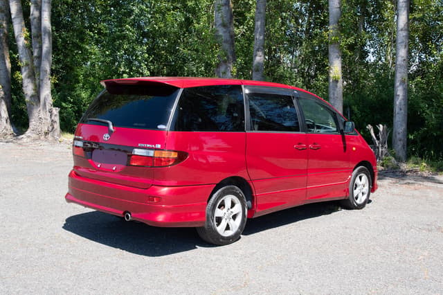 2000 Toyota Estima JDM car for sale — photo 5 of 10