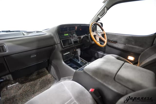 1996 Toyota HiAce JDM car for sale — photo 10 of 25