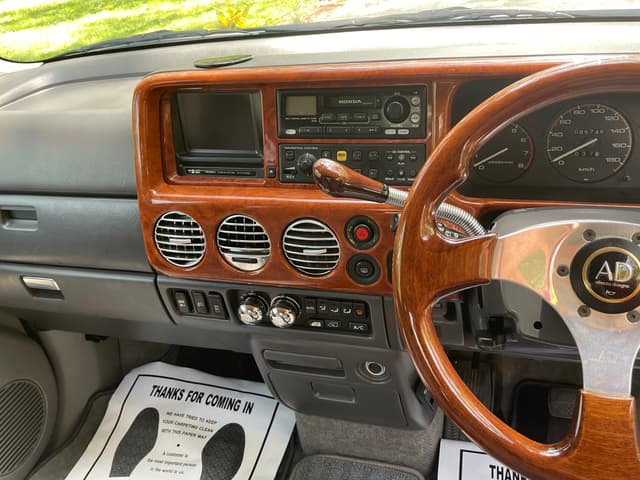 1996 Honda Stepwagon JDM car for sale — photo 10 of 18