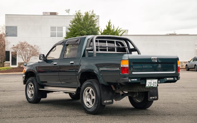 1997 Toyota Hilux JDM car for sale — photo 9 of 9