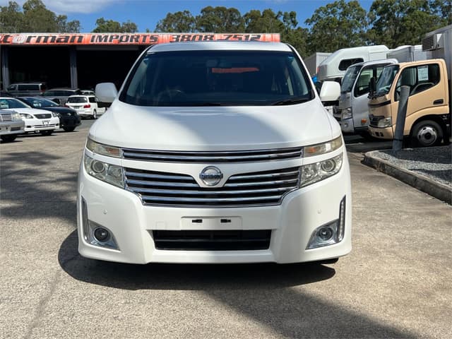 2011 Nissan Elgrand JDM car for sale — photo 2 of 16