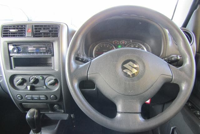 2009 Suzuki Jimny JDM car for sale — photo 6 of 13