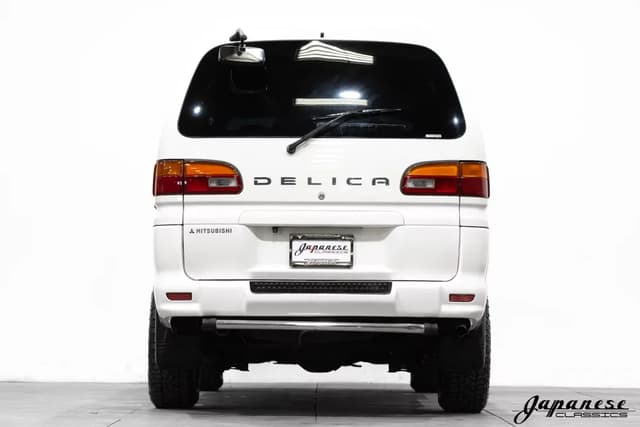 2000 Mitsubishi Delica JDM car for sale — photo 7 of 25