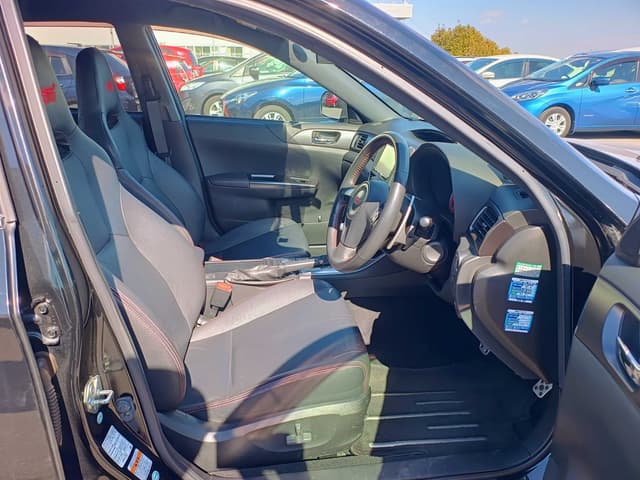 2011 Subaru Impreza JDM car for sale — photo 7 of 8