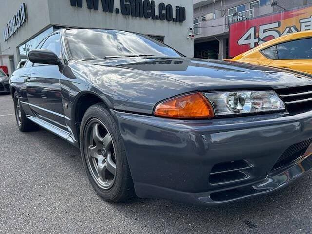 1992 Nissan Skyline JDM car for sale — photo 7 of 12