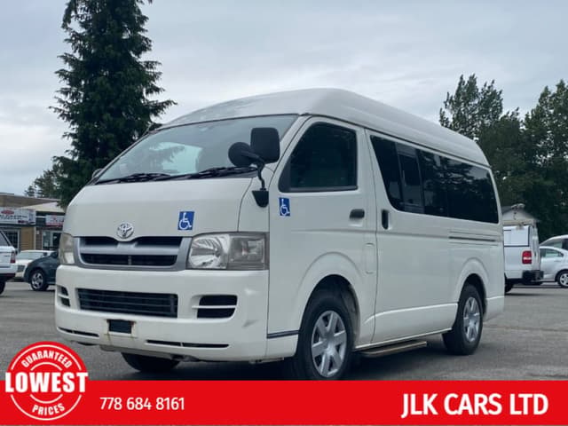 2006 Toyota HiAce JDM car for sale — photo 2 of 17