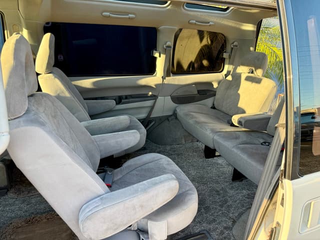1998 Mitsubishi Delica JDM car for sale — photo 16 of 19