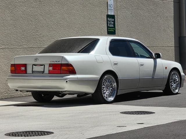 1999 Toyota Celsior JDM car for sale — photo 13 of 25
