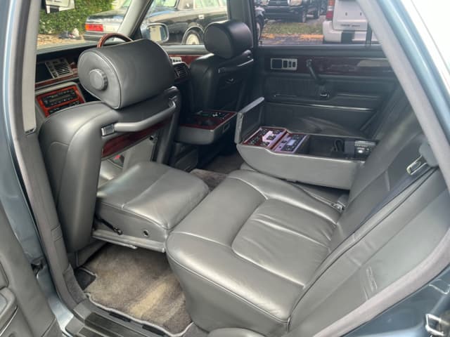 1999 Toyota Century JDM car for sale — photo 17 of 21