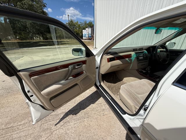 2000 Toyota Crown JDM car for sale — photo 9 of 20
