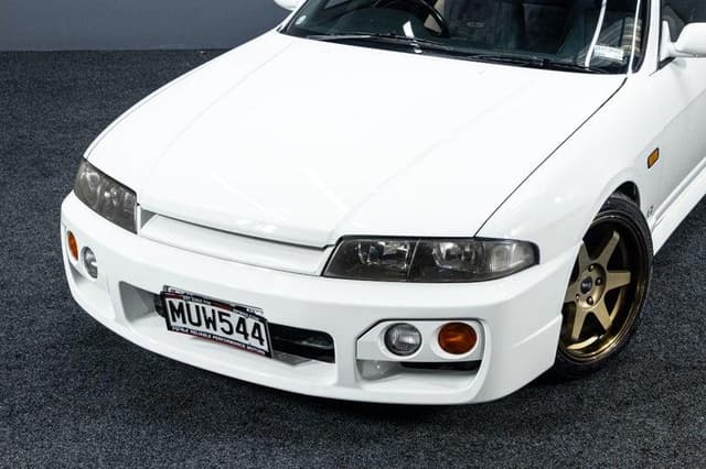 1997 Nissan Skyline JDM car for sale — photo 4 of 20
