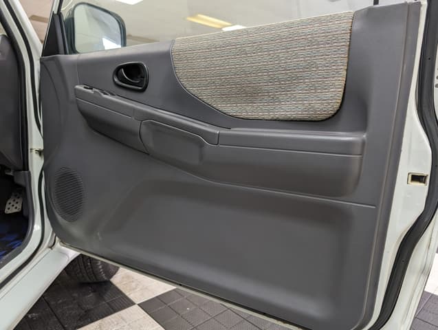 1996 Mitsubishi Pajero JDM car for sale — photo 17 of 24