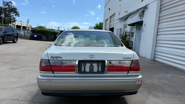 2001 Toyota Crown JDM car for sale — photo 5 of 13