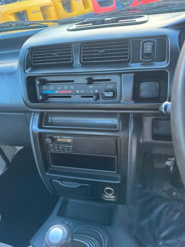 2000 Daihatsu Hijet JDM car for sale — photo 10 of 11