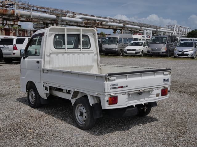 2001 Daihatsu Hijet JDM car for sale — photo 7 of 25