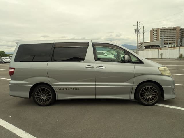 2006 Toyota Alphard JDM car for sale — photo 6 of 10