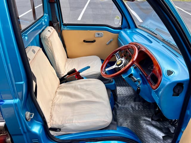 1997 Daihatsu Hijet JDM car for sale — photo 15 of 16