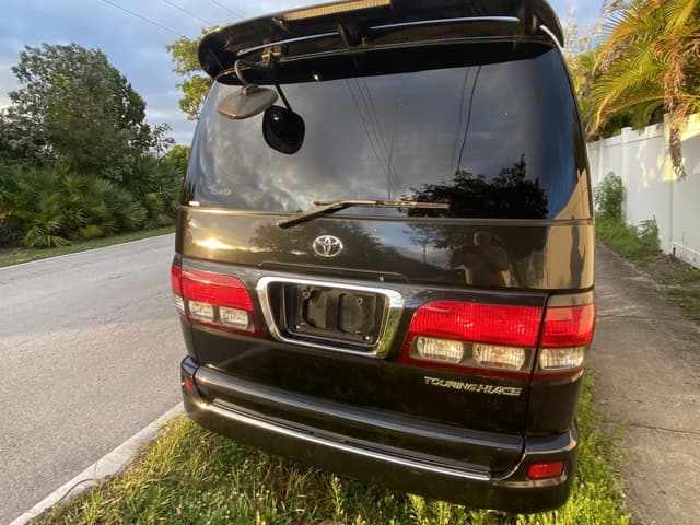 1999 Toyota HiAce JDM car for sale — photo 4 of 19