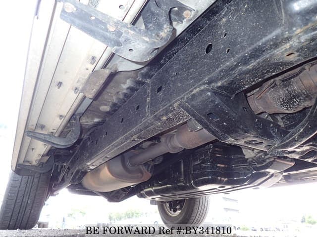 2009 Toyota Land Cruiser Prado JDM car for sale — photo 23 of 25