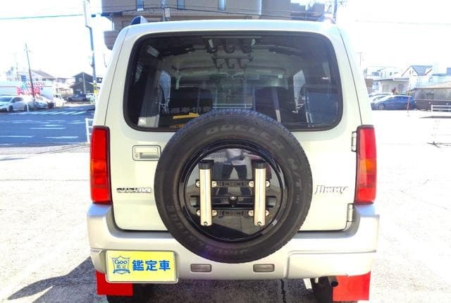 2002 Suzuki Jimny JDM car for sale — photo 3 of 25