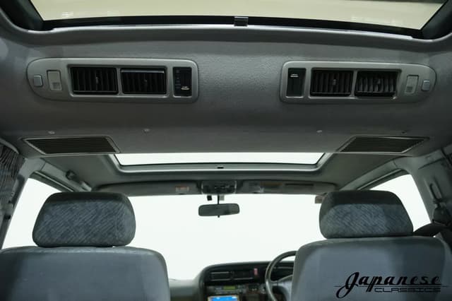 1998 Toyota HiAce JDM car for sale — photo 17 of 25
