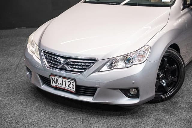 2011 Toyota Mark X JDM car for sale — photo 2 of 18