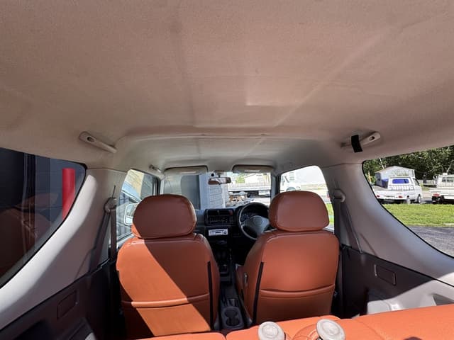 2001 Suzuki Jimny JDM car for sale — photo 24 of 25