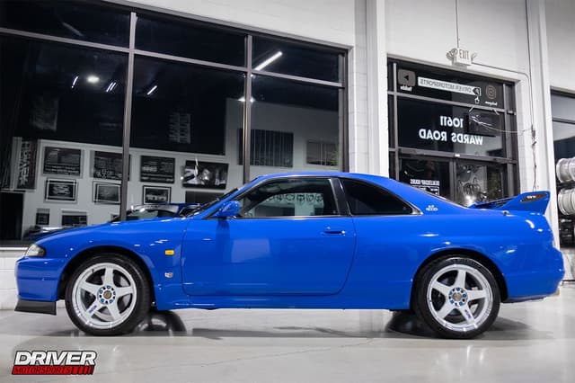 1996 Nissan Skyline JDM car for sale — photo 7 of 25