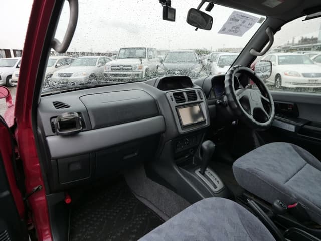 2000 Mitsubishi Pajero JDM car for sale — photo 23 of 25