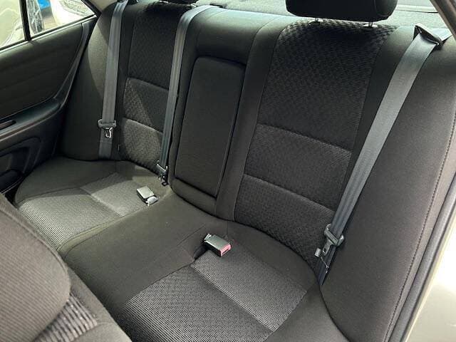 2001 Toyota Altezza JDM car for sale — photo 5 of 12