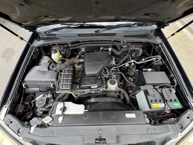 2007 Toyota Hilux Surf JDM car for sale — photo 4 of 25