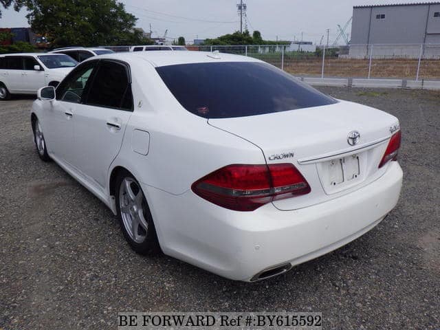 2008 Toyota Crown JDM car for sale — photo 3 of 25