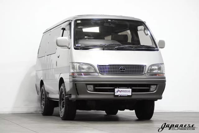 1997 Toyota HiAce JDM car for sale — photo 3 of 25