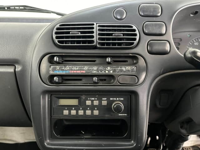 1997 Daihatsu Hijet JDM car for sale — photo 9 of 23