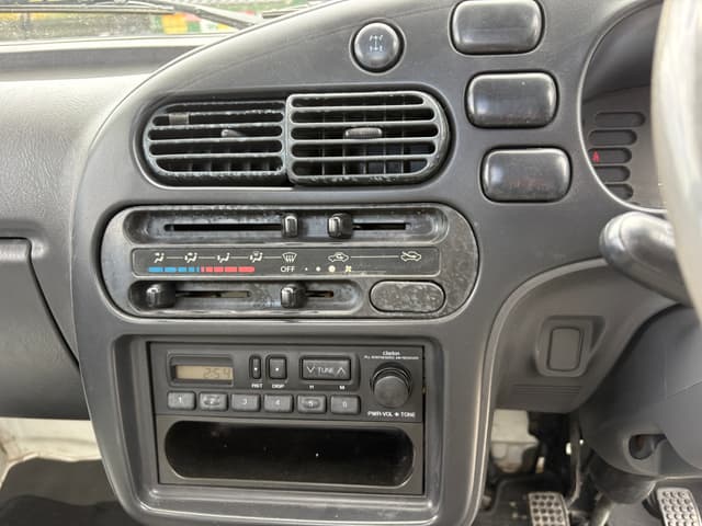 1995 Daihatsu Hijet JDM car for sale — photo 23 of 25
