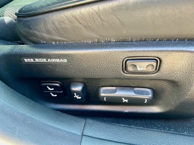 2001 Toyota Celsior JDM car for sale — photo 22 of 25