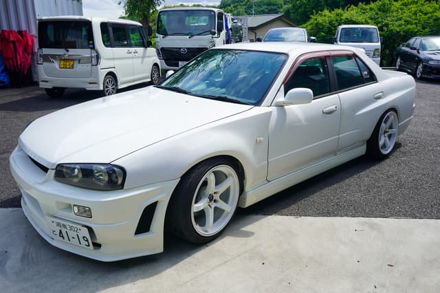 2001 Nissan Skyline JDM car for sale — photo 8 of 24