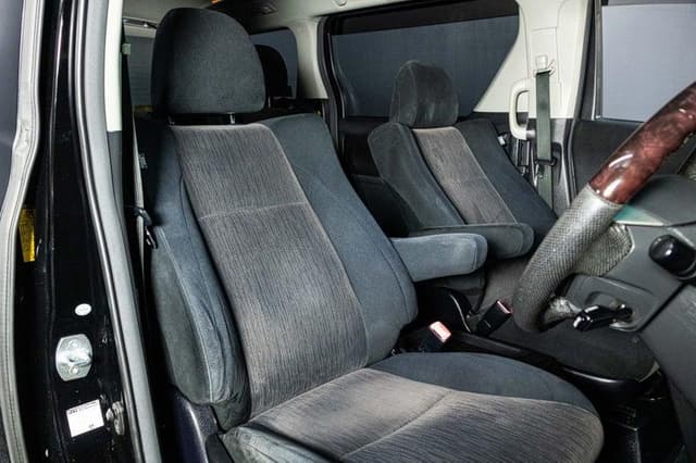2012 Toyota Vellfire JDM car for sale — photo 16 of 19