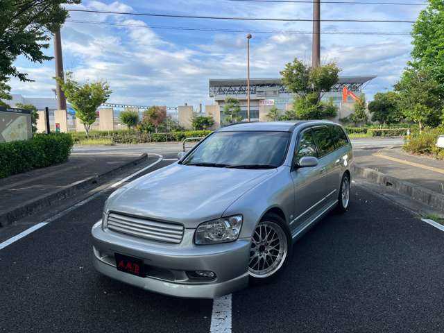 2001 Nissan Stagea JDM car for sale — photo 2 of 20