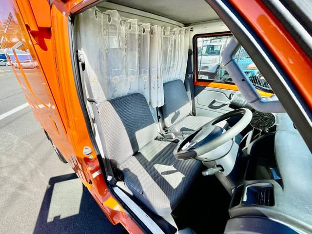 2000 Daihatsu Hijet JDM car for sale — photo 20 of 25