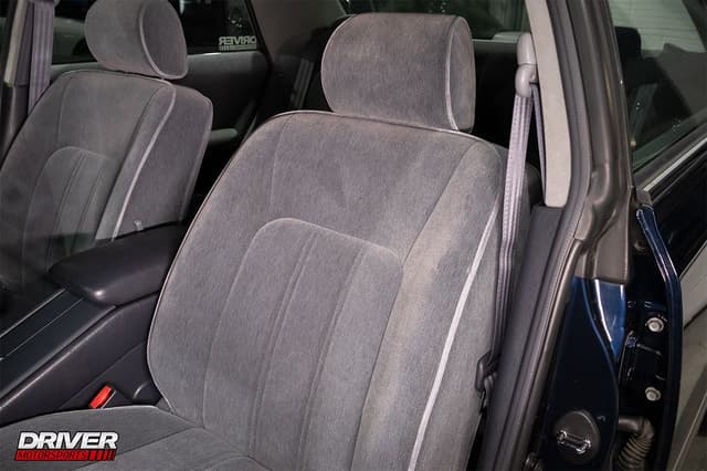 1998 Toyota Crown JDM car for sale — photo 16 of 25