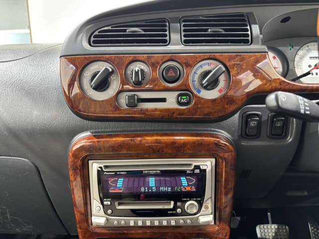 2001 Daihatsu Mira JDM car for sale — photo 13 of 25