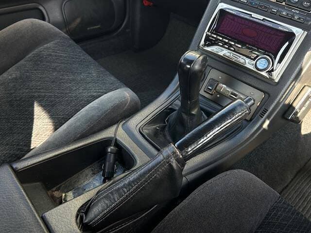1992 Nissan Skyline JDM car for sale — photo 6 of 12