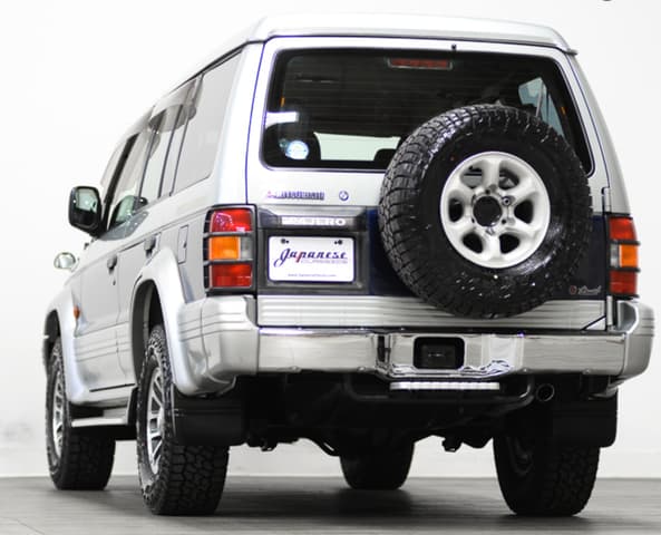 1996 Mitsubishi Pajero JDM car for sale — photo 5 of 6